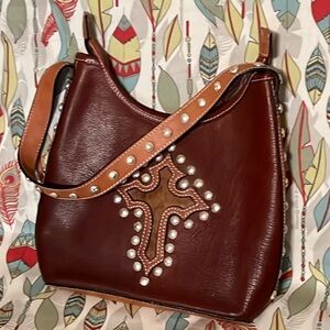Montana Silversmith shoulder purse